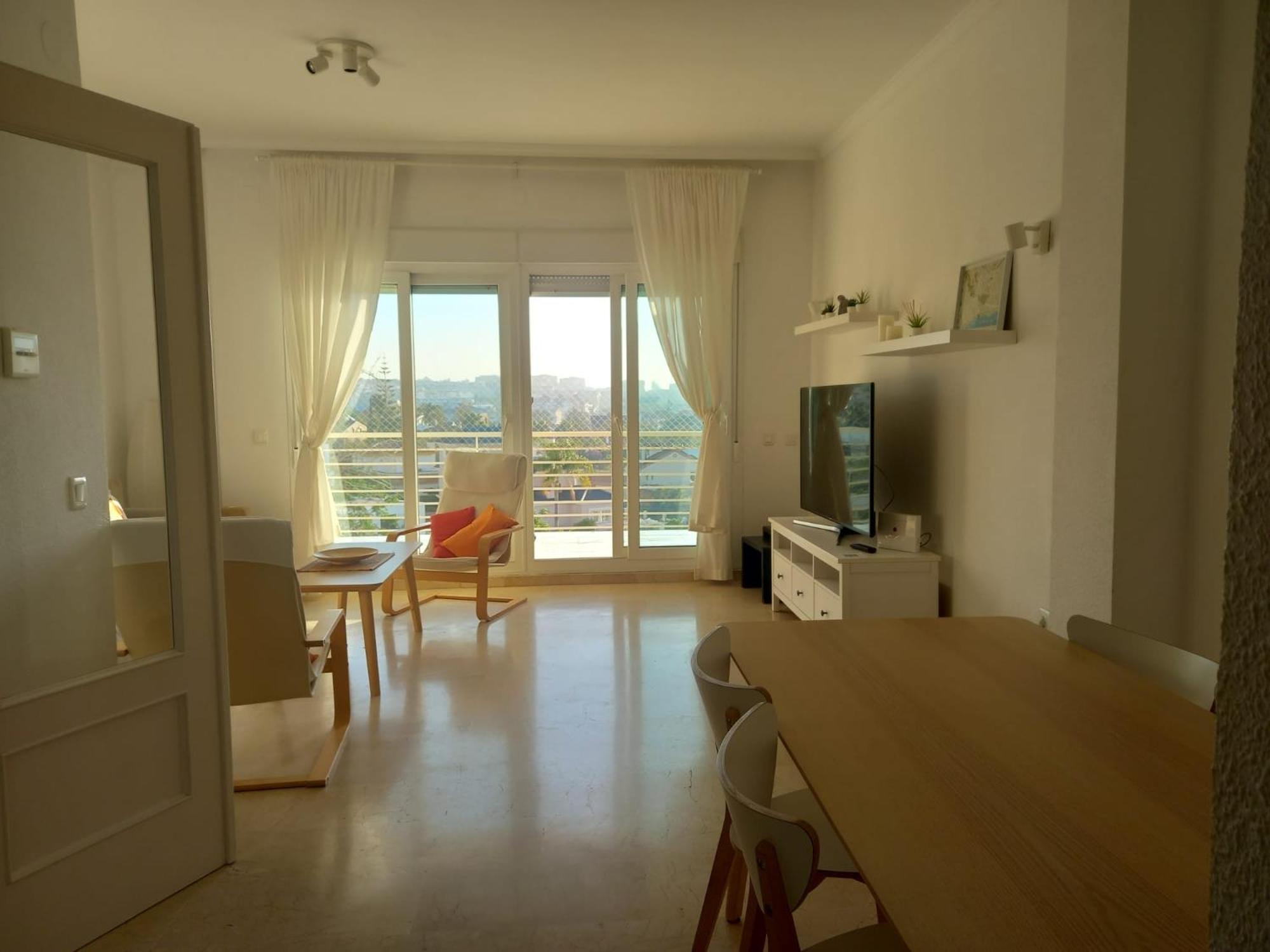 Amplio, Luminoso Y Moderno Con Amplia Terraza Y Hermosas Vistas En Exclusiva Urbanizacion Apartamento *